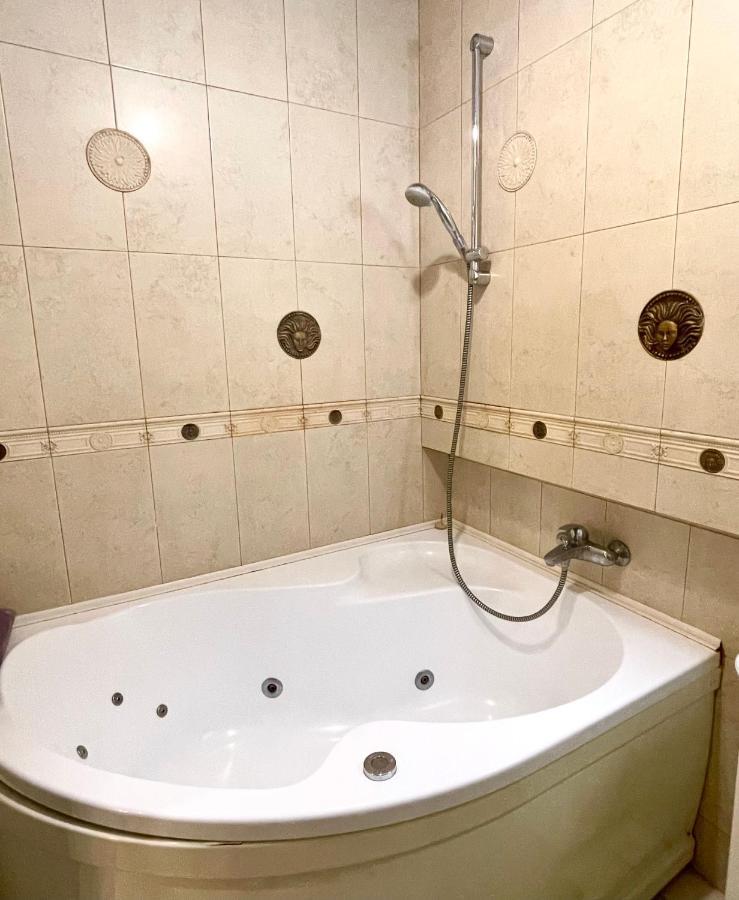 Apartamento Бакулина 14 Jarkov Exterior foto
